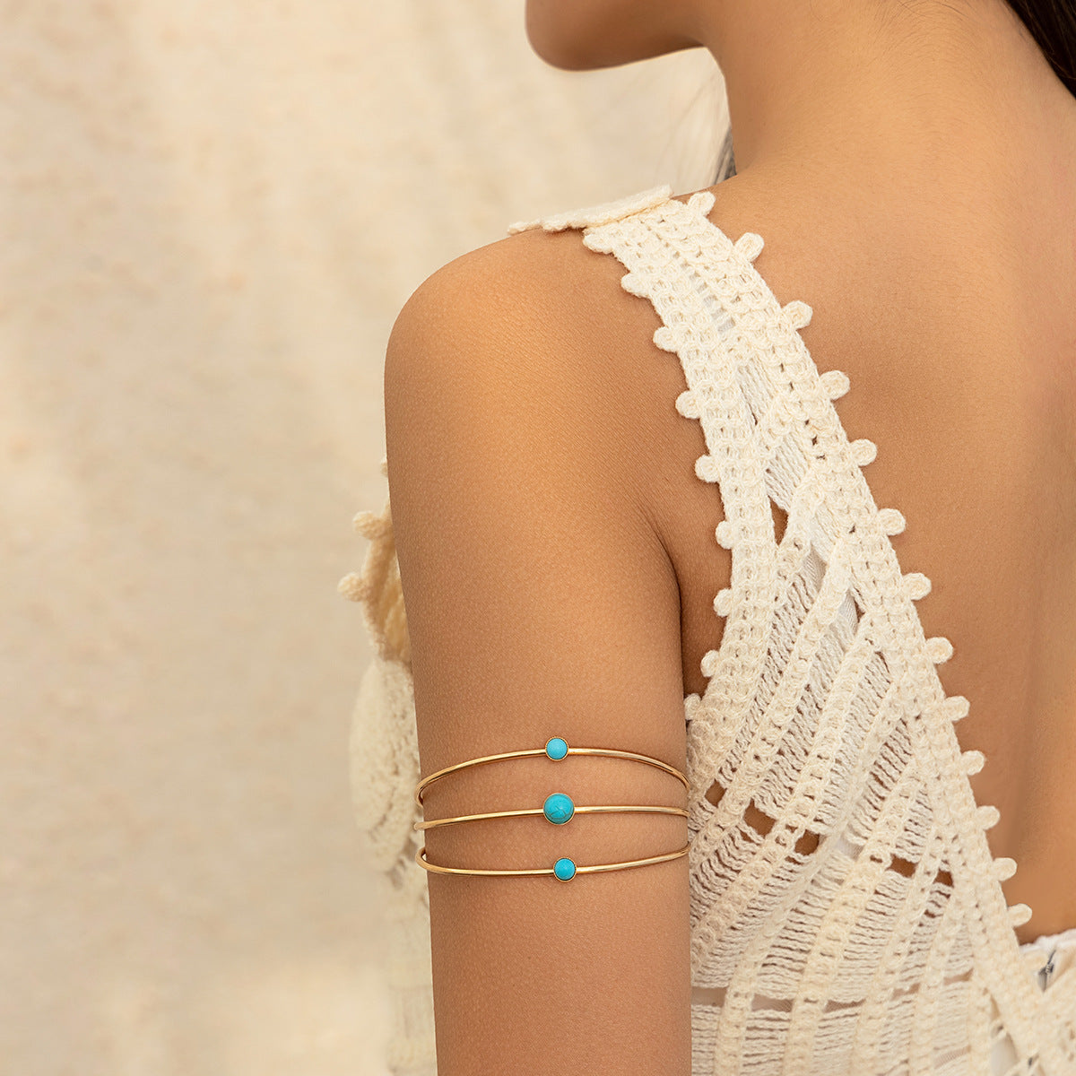 Multi-layer hollow imitation pearl turquoise open arm necklace